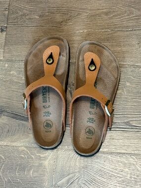 Women’s Birkenstock sandal size 36